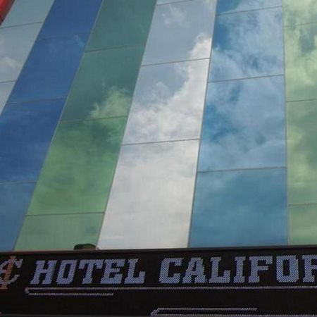 California Hotel Jakarta Ngoại thất bức ảnh