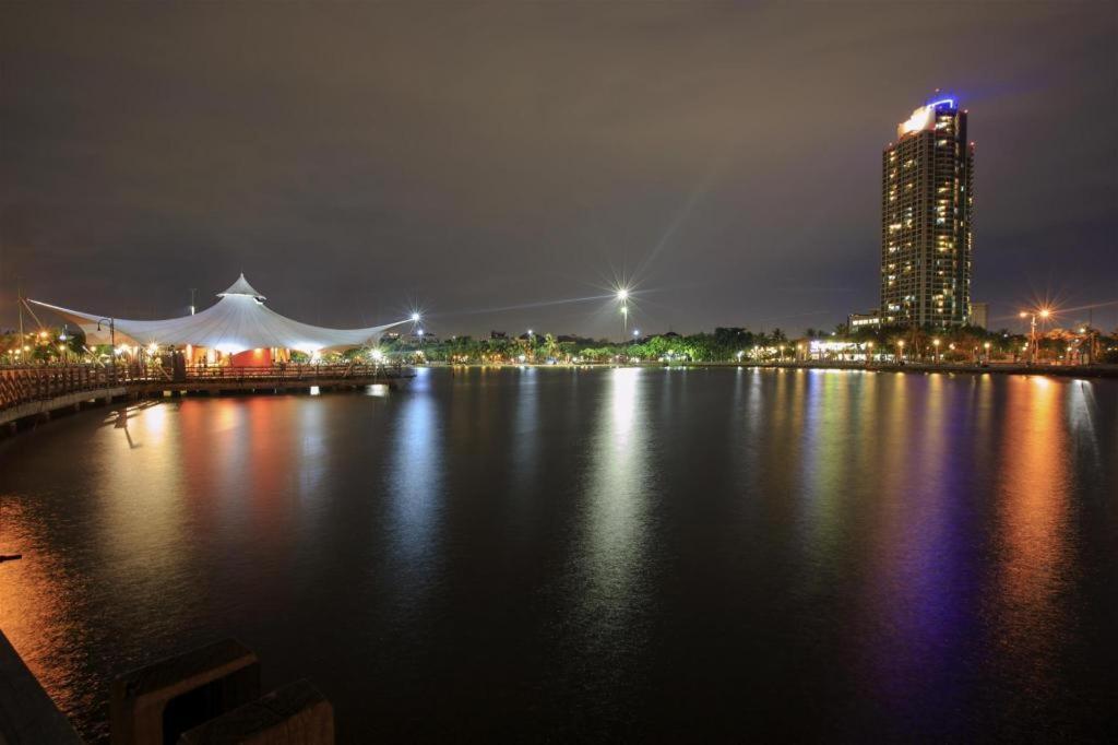 California Hotel Jakarta Ngoại thất bức ảnh