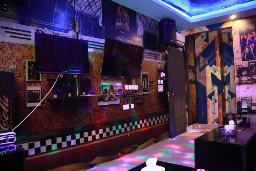 California Hotel Jakarta Ngoại thất bức ảnh