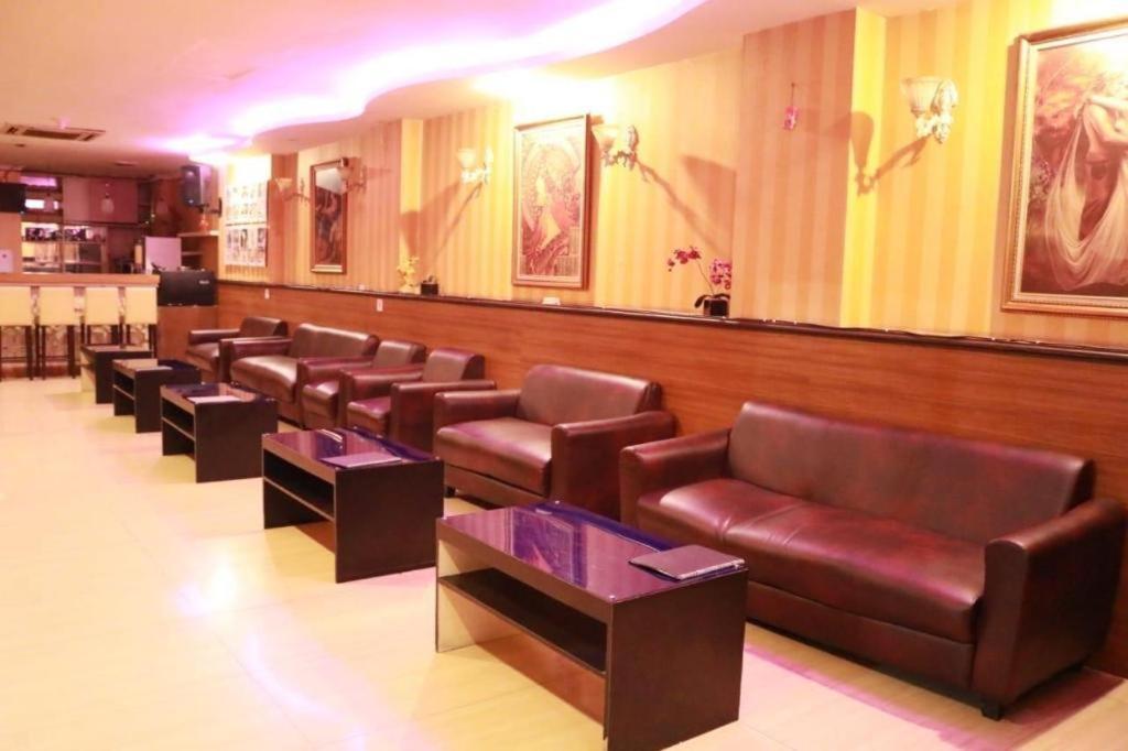 California Hotel Jakarta Ngoại thất bức ảnh