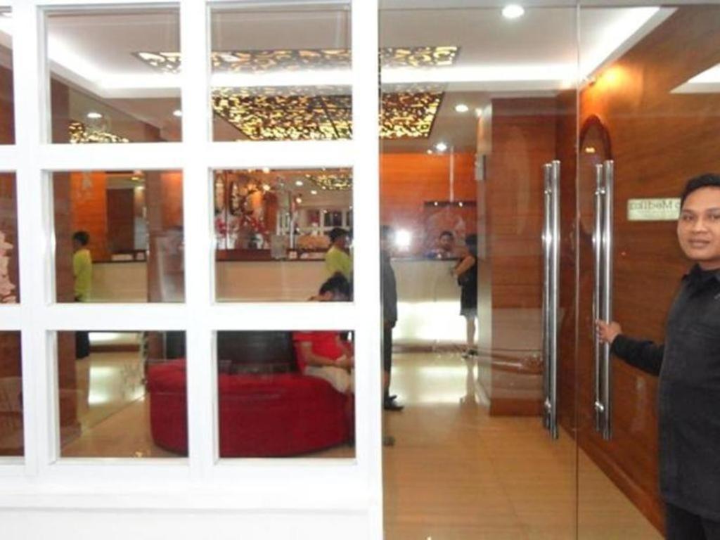California Hotel Jakarta Ngoại thất bức ảnh