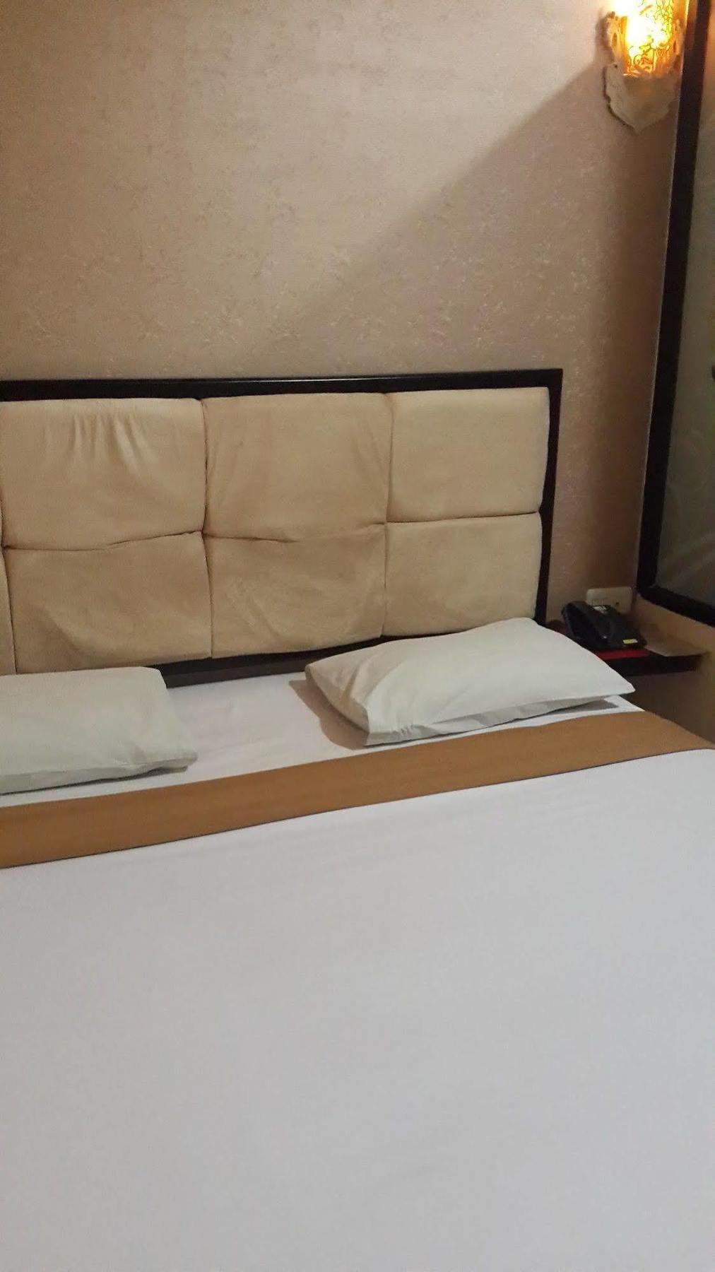 California Hotel Jakarta Ngoại thất bức ảnh