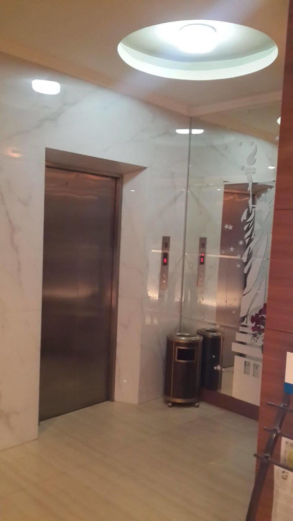 California Hotel Jakarta Ngoại thất bức ảnh